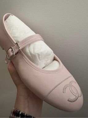 CHANEL Pale Pink Leather Mary Jane Flat with CC Toe Stitch
